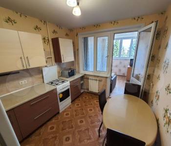 Продается 1-комнатная квартира, 41,3 м²