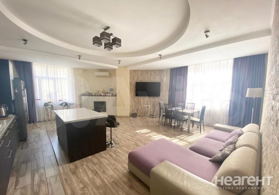 Продается Многокомнатная квартира, 148 м²