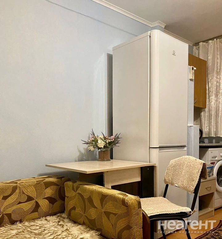 Продается 1-комнатная квартира, 18 м²