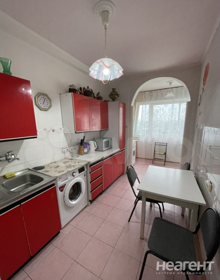 Сдается 1-комнатная квартира, 35 м²