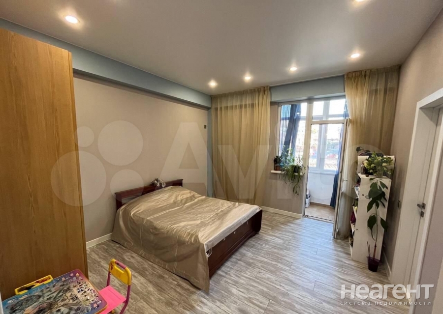 Продается 3-х комнатная квартира, 72 м²