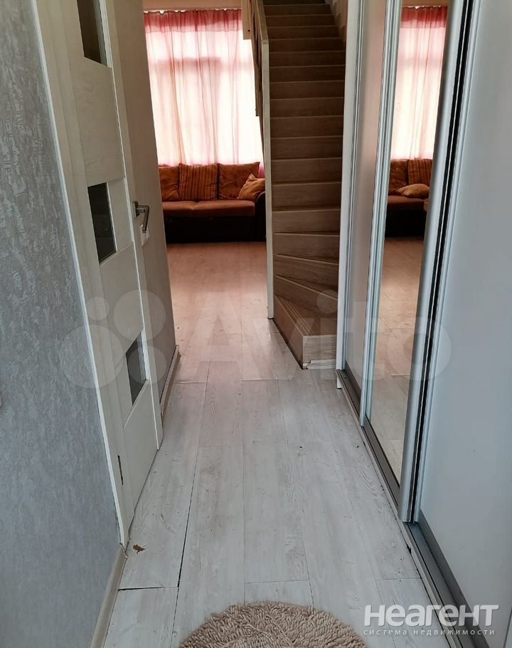 Продается 2-х комнатная квартира, 60 м²