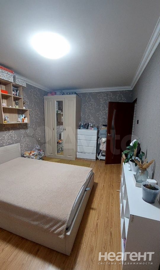 Продается Многокомнатная квартира, 92 м²