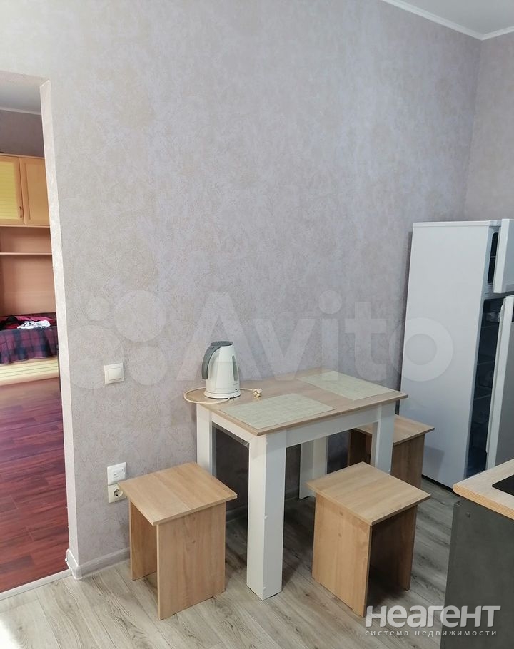 Сдается 1-комнатная квартира, 32 м²