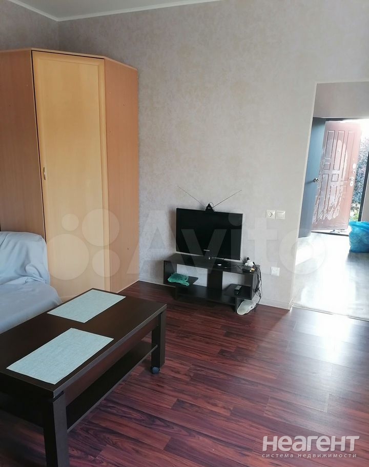 Сдается 1-комнатная квартира, 32 м²