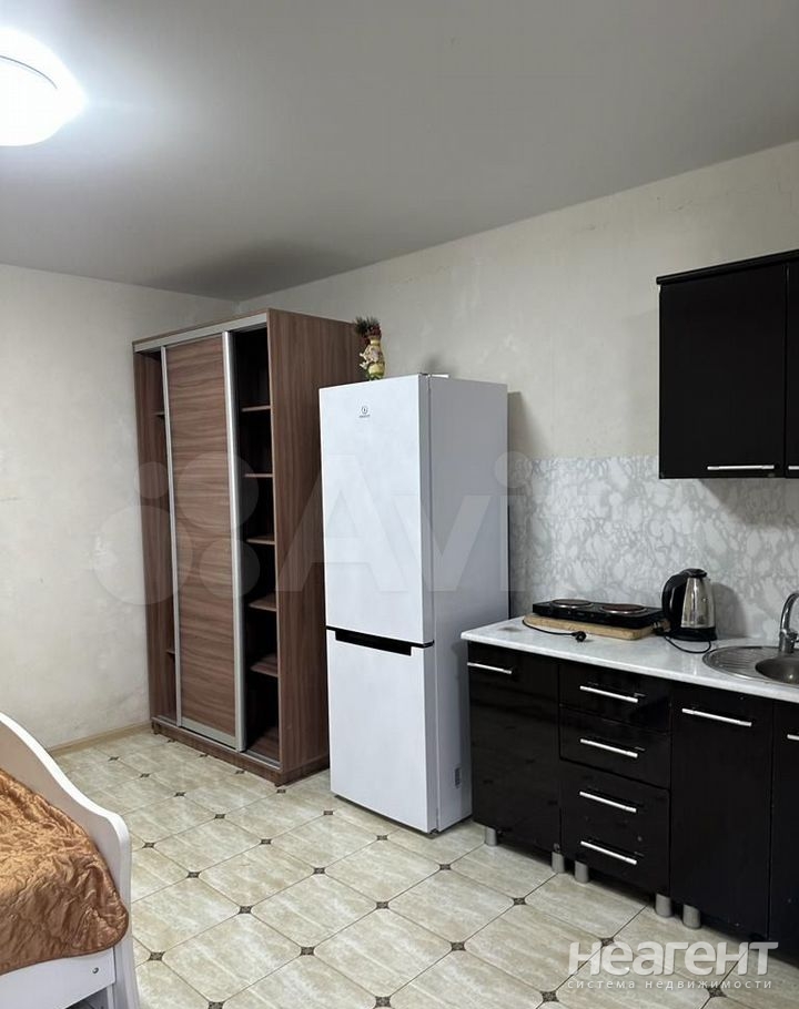 Сдается 1-комнатная квартира, 35 м²