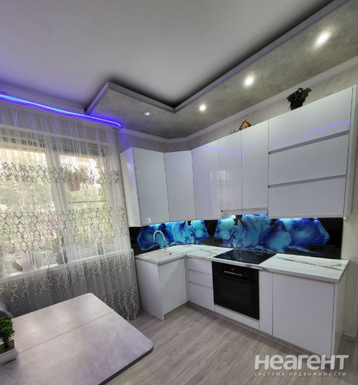 Продается 2-х комнатная квартира, 42 м²