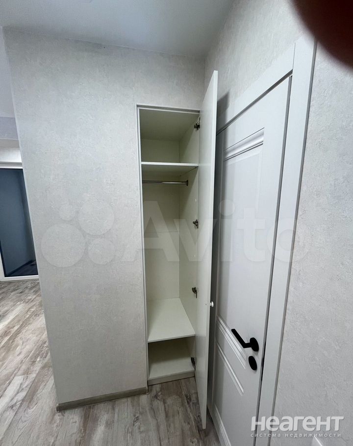 Продается 1-комнатная квартира, 27,4 м²