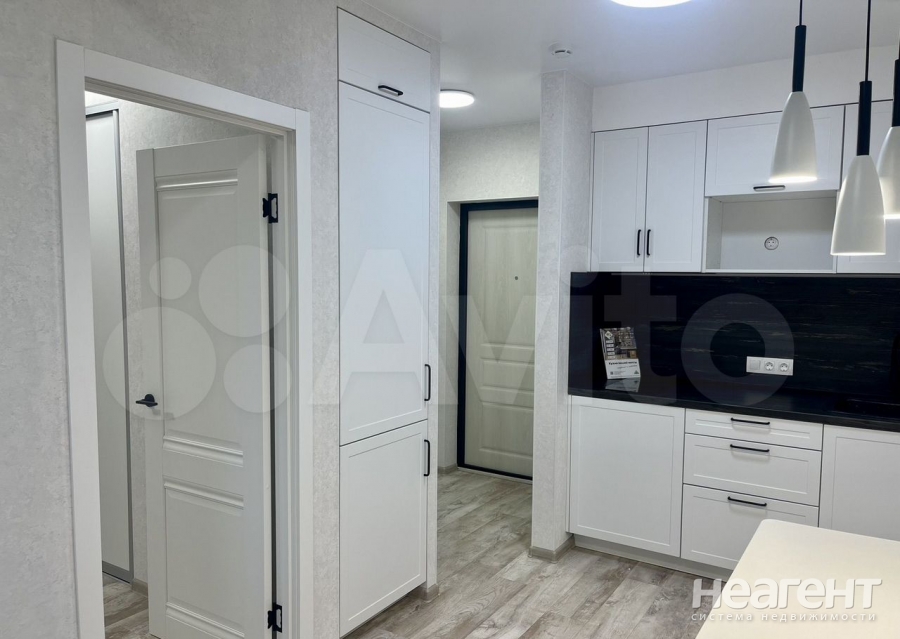 Продается 1-комнатная квартира, 27,4 м²