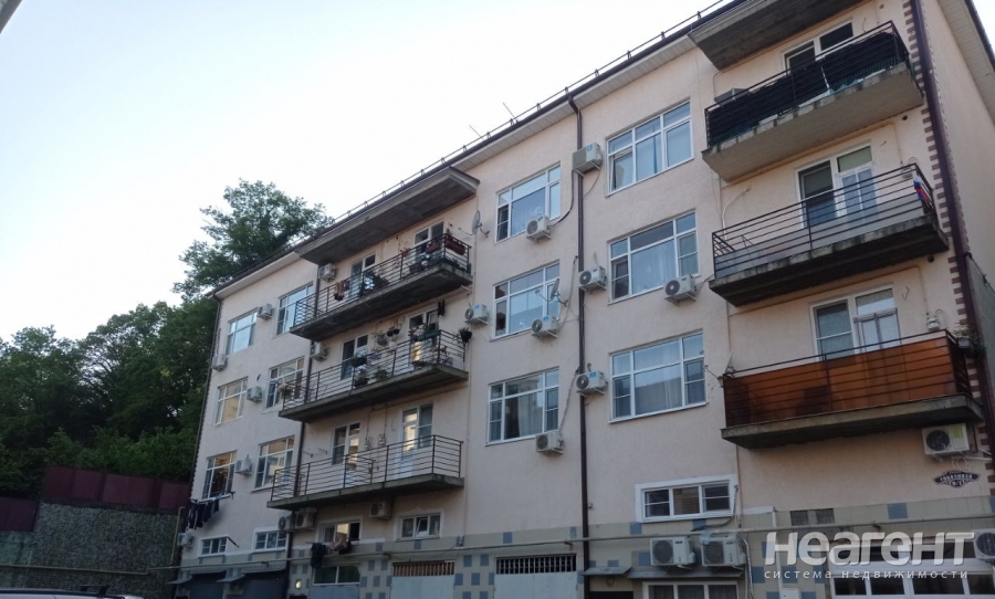 Продается 1-комнатная квартира, 44 м²