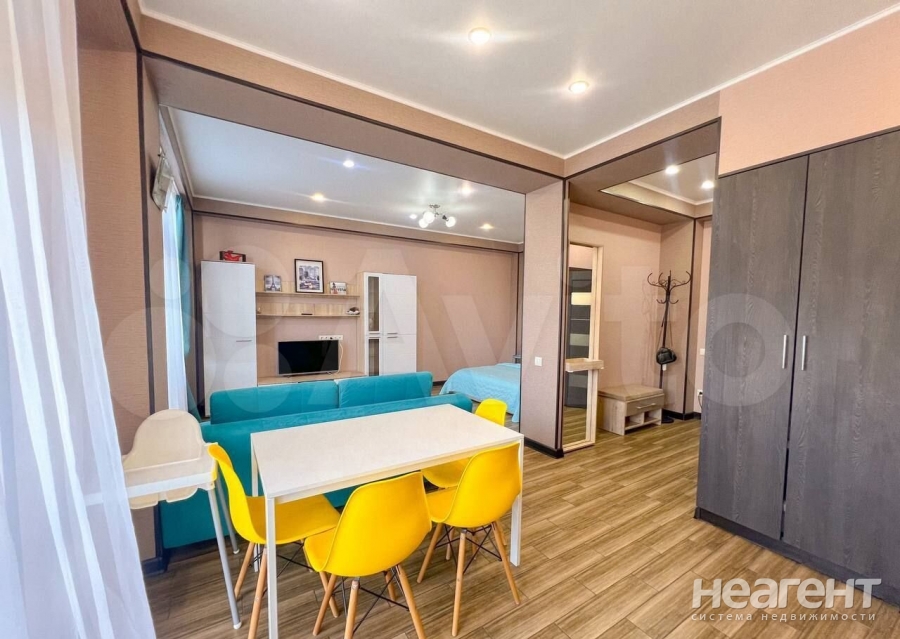 Продается 1-комнатная квартира, 47 м²