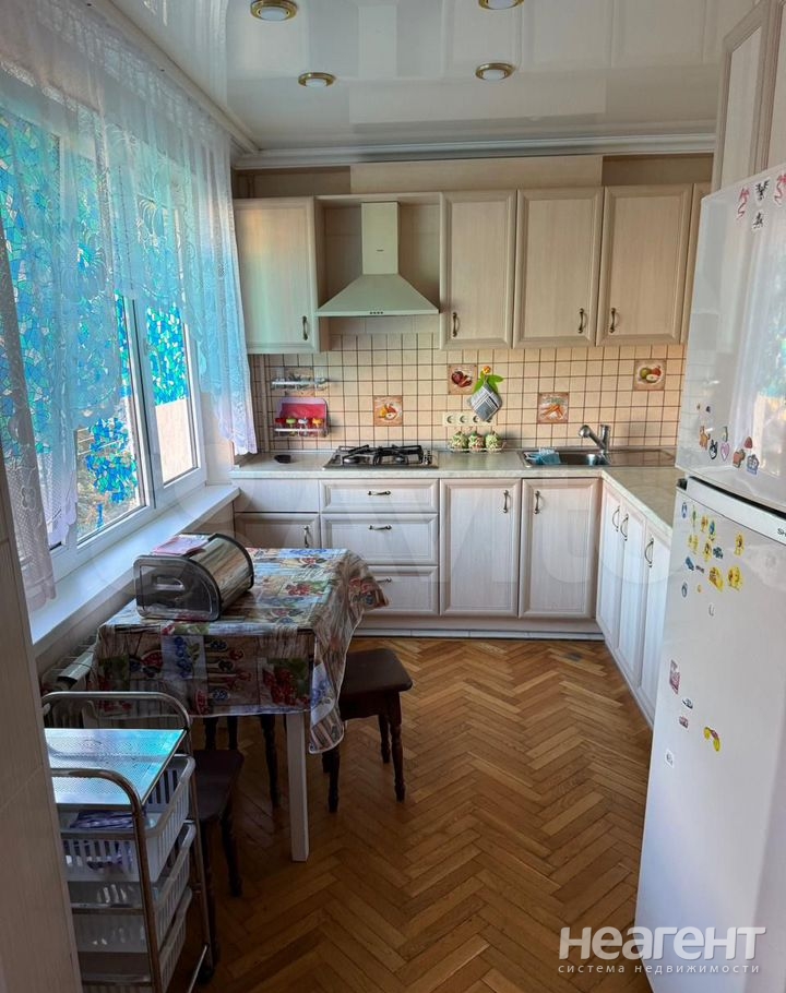 Сдается Многокомнатная квартира, 67 м²