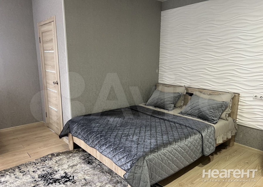 Сдается 1-комнатная квартира, 50 м²