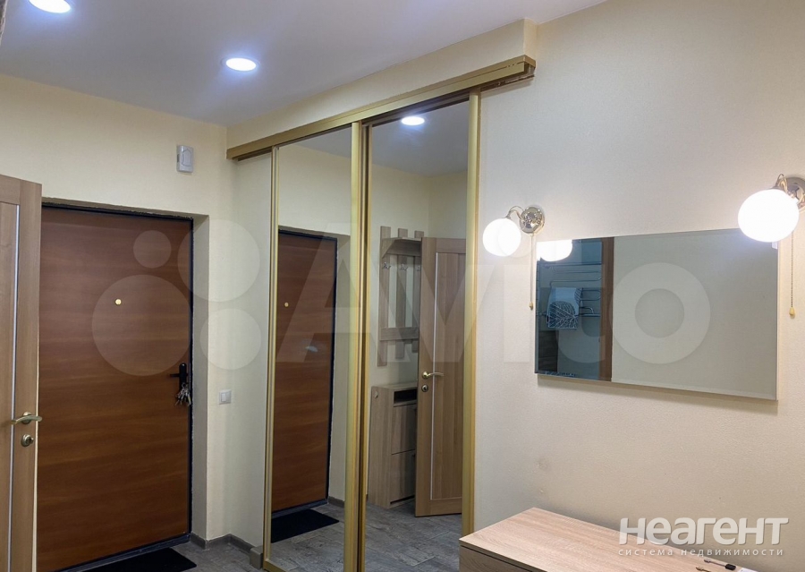 Продается 1-комнатная квартира, 36,2 м²