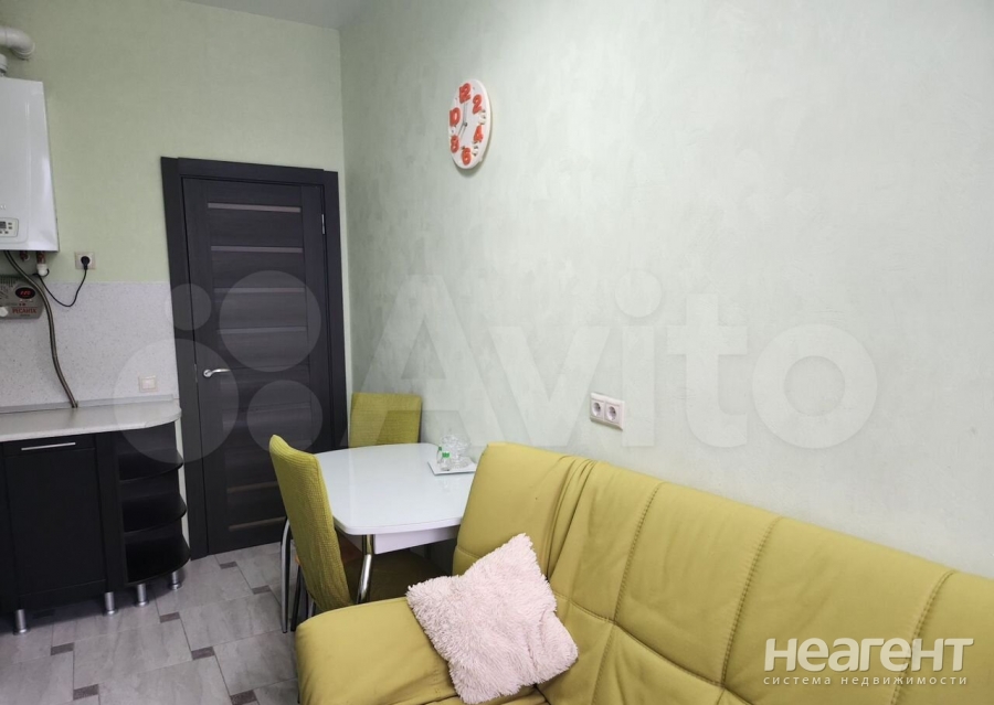 Сдается 1-комнатная квартира, 39,9 м²