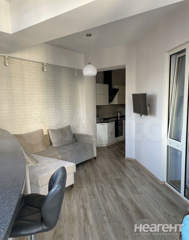 Сдается Многокомнатная квартира, 90 м²