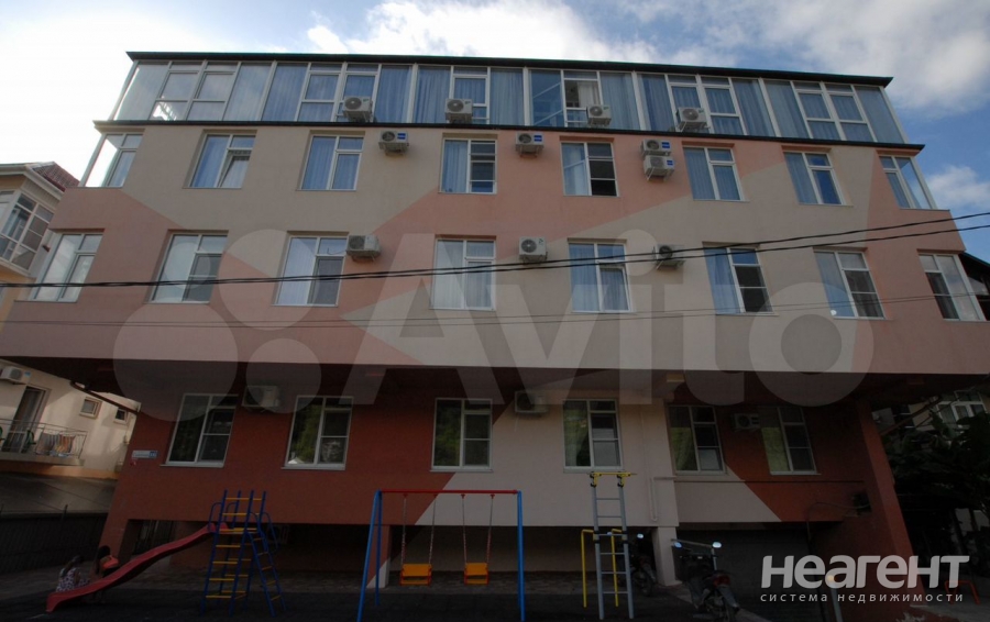 Продается 1-комнатная квартира, 41,9 м²