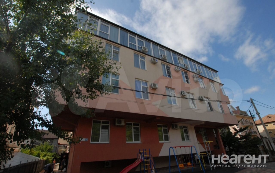 Продается 1-комнатная квартира, 41,9 м²