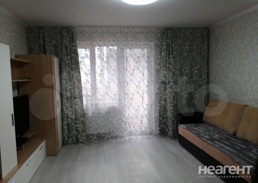 Продается 1-комнатная квартира, 48 м²