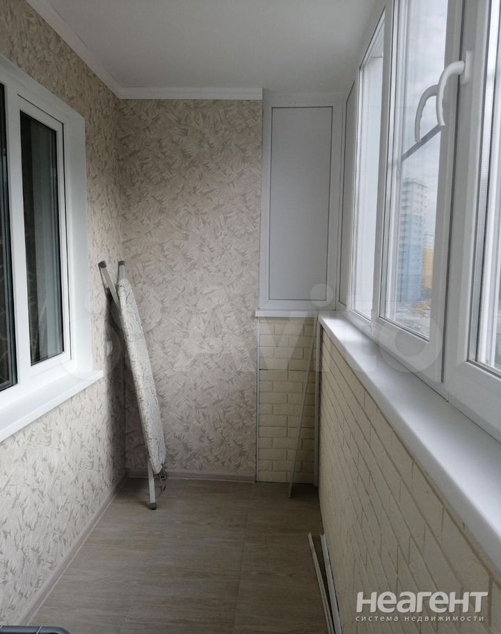 Продается 1-комнатная квартира, 48 м²