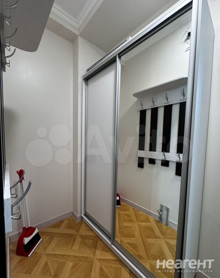 Сдается 1-комнатная квартира, 45 м²