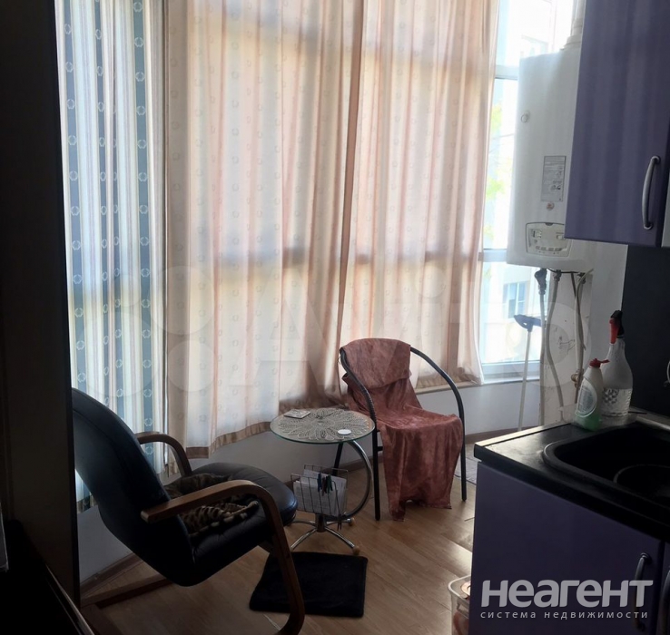 Продается Многокомнатная квартира, 98 м²