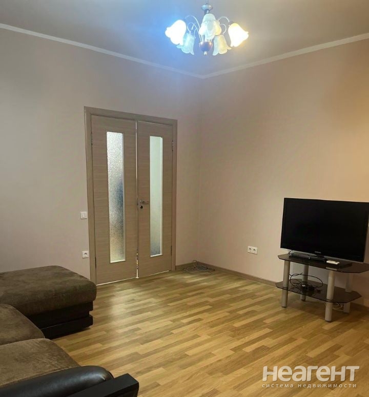 Сдается Многокомнатная квартира, 82 м²