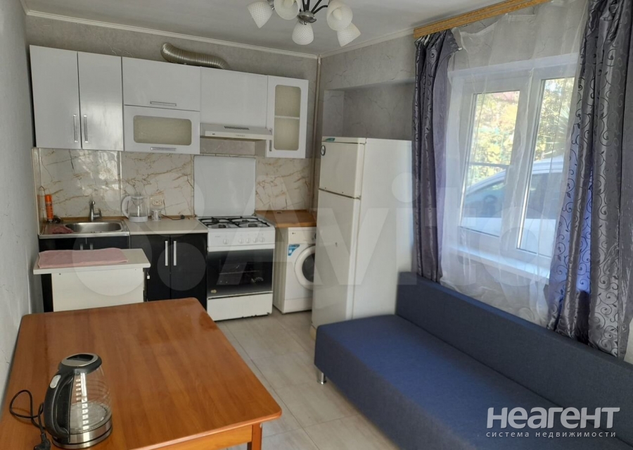 Сдается 1-комнатная квартира, 35 м²