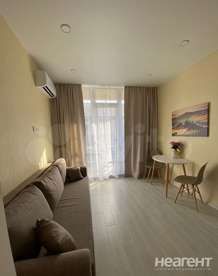 Продается 1-комнатная квартира, 19 м²