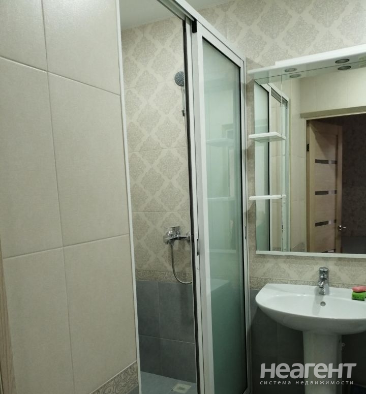 Продается 1-комнатная квартира, 48 м²