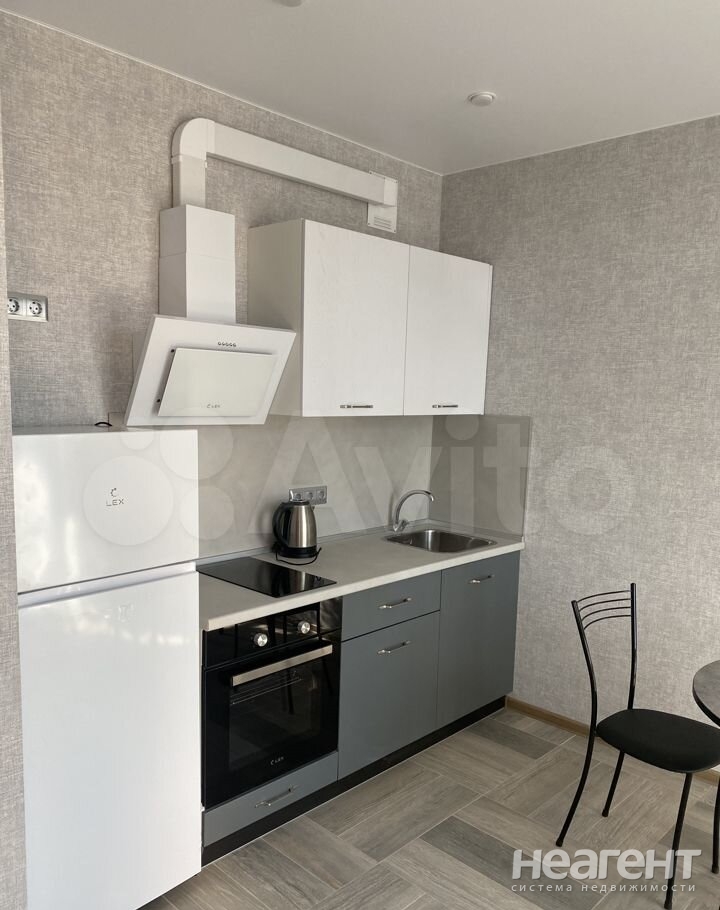 Сдается 2-х комнатная квартира, 42 м²