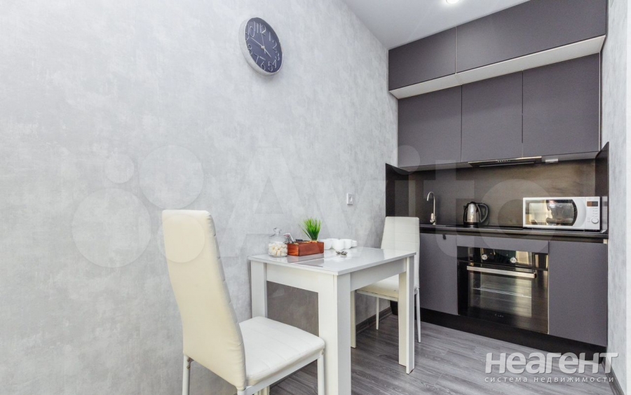 Продается 1-комнатная квартира, 38 м²