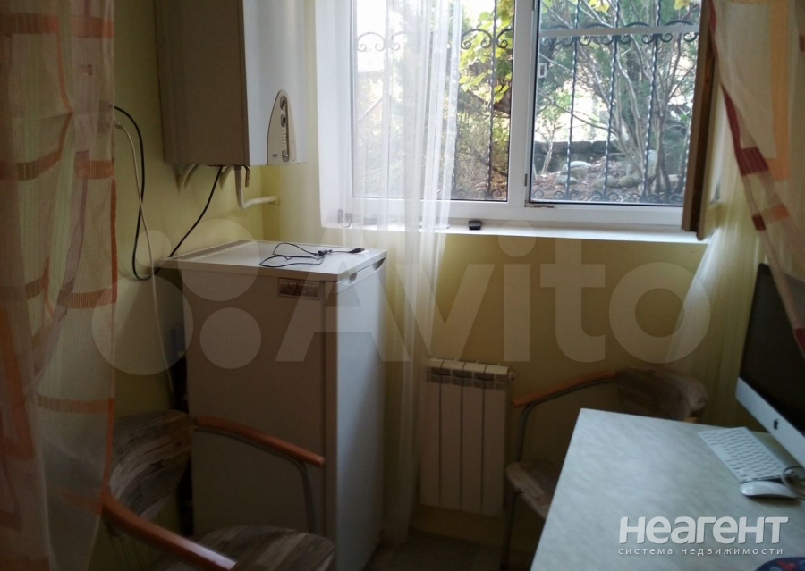 Продается 1-комнатная квартира, 30 м²