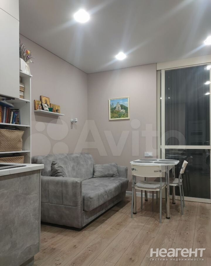 Продается 1-комнатная квартира, 32 м²