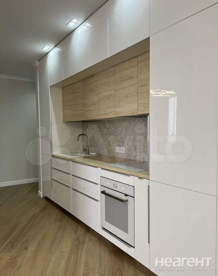 Продается 2-х комнатная квартира, 54 м²