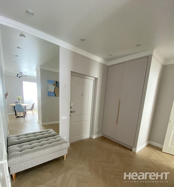 Сдается 2-х комнатная квартира, 60 м²