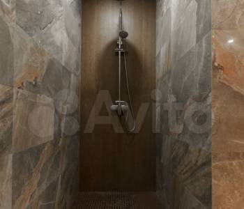 Продается 1-комнатная квартира, 42 м²