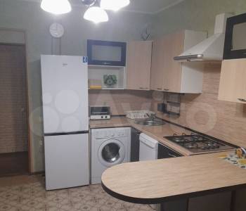 Сдается 1-комнатная квартира, 40 м²