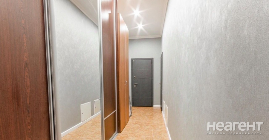 Продается 2-х комнатная квартира, 75 м²