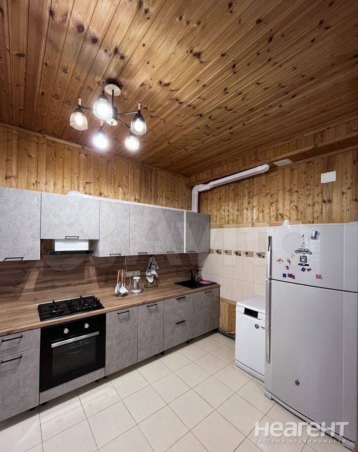 Сдается Дом, 160 м²