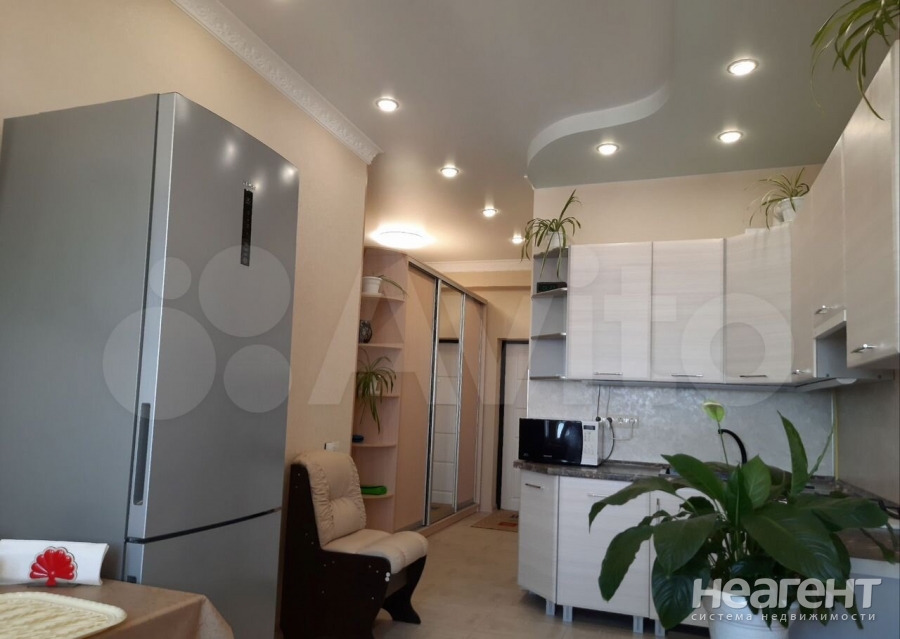 Сдается 1-комнатная квартира, 45 м²