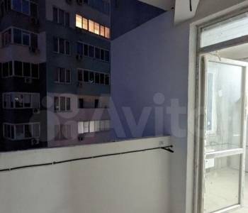 Продается 1-комнатная квартира, 35 м²