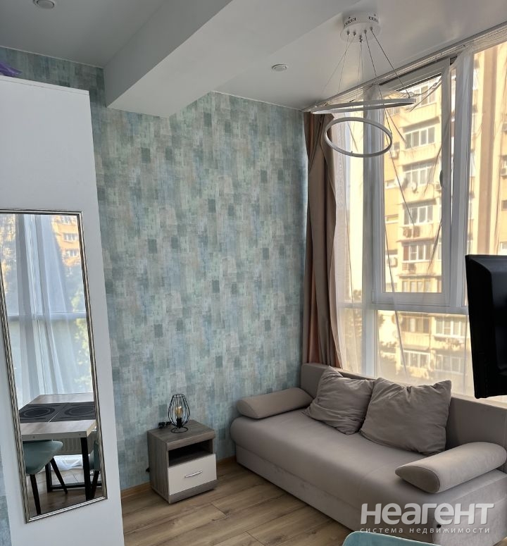 Продается 1-комнатная квартира, 18 м²