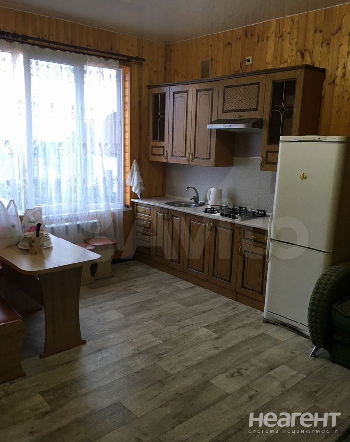 Сдается 2-х комнатная квартира, 42 м²