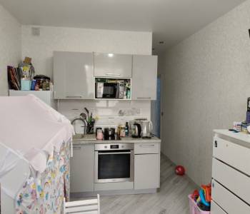 Продается 1-комнатная квартира, 43,8 м²