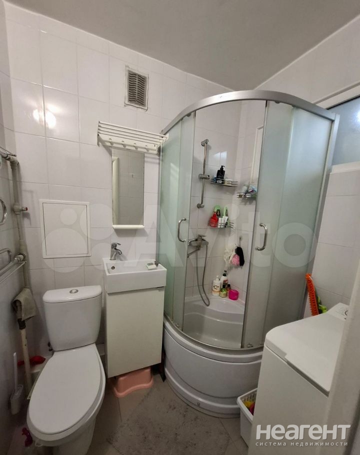 Продается 1-комнатная квартира, 29,6 м²