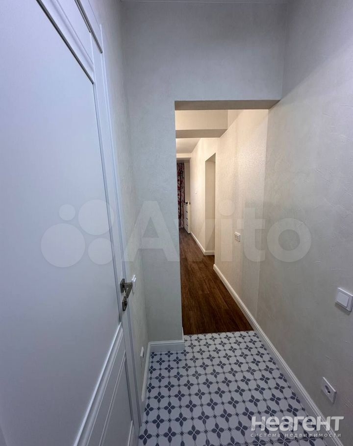 Продается 1-комнатная квартира, 27,6 м²