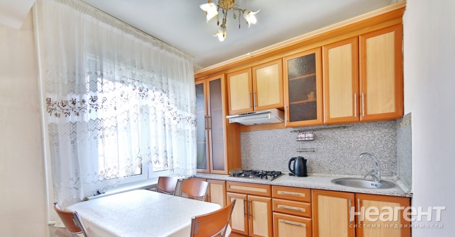 Сдается Многокомнатная квартира, 50 м²