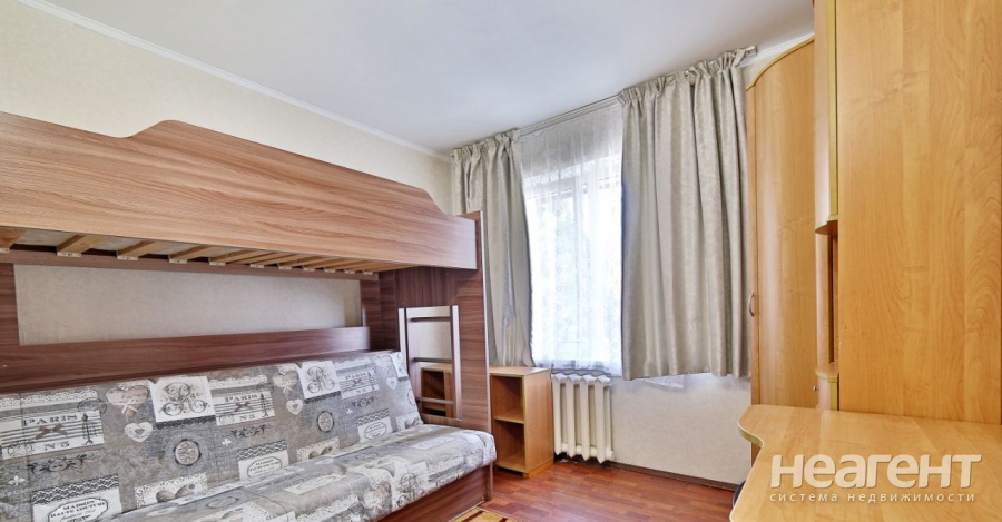 Сдается Многокомнатная квартира, 50 м²