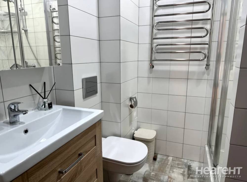 Продается Многокомнатная квартира, 120 м²